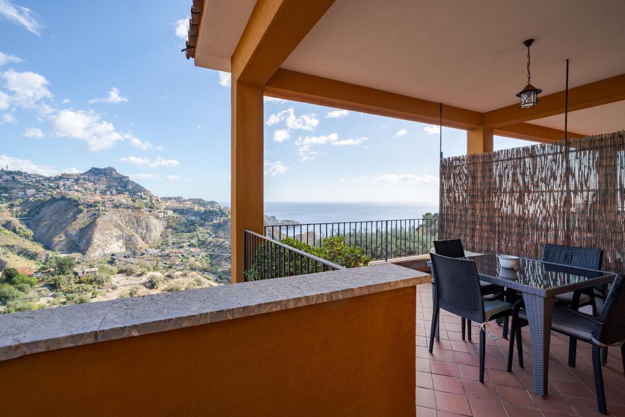 The Lemon Tree Appartement Taormina Buitenkant foto