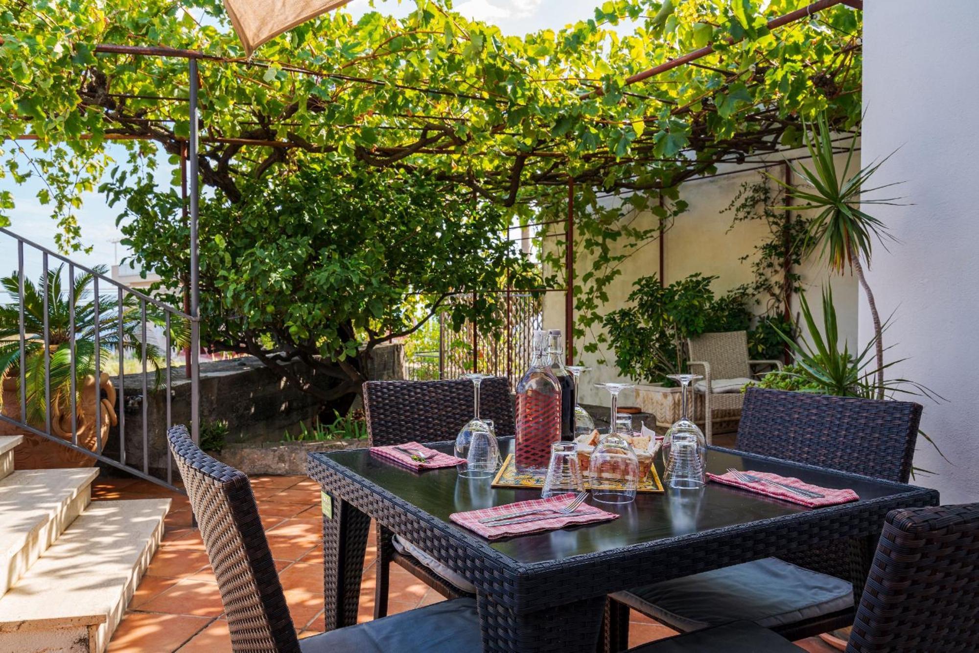 The Lemon Tree Appartement Taormina Buitenkant foto