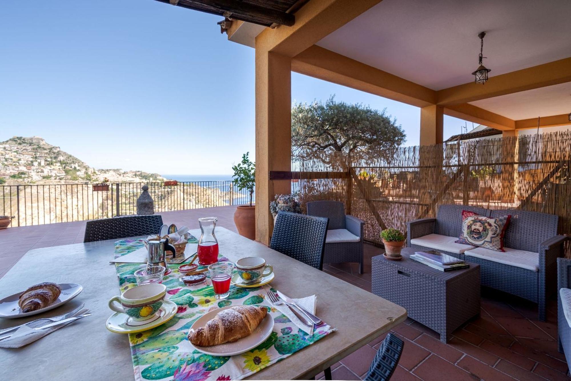 The Lemon Tree Appartement Taormina Buitenkant foto