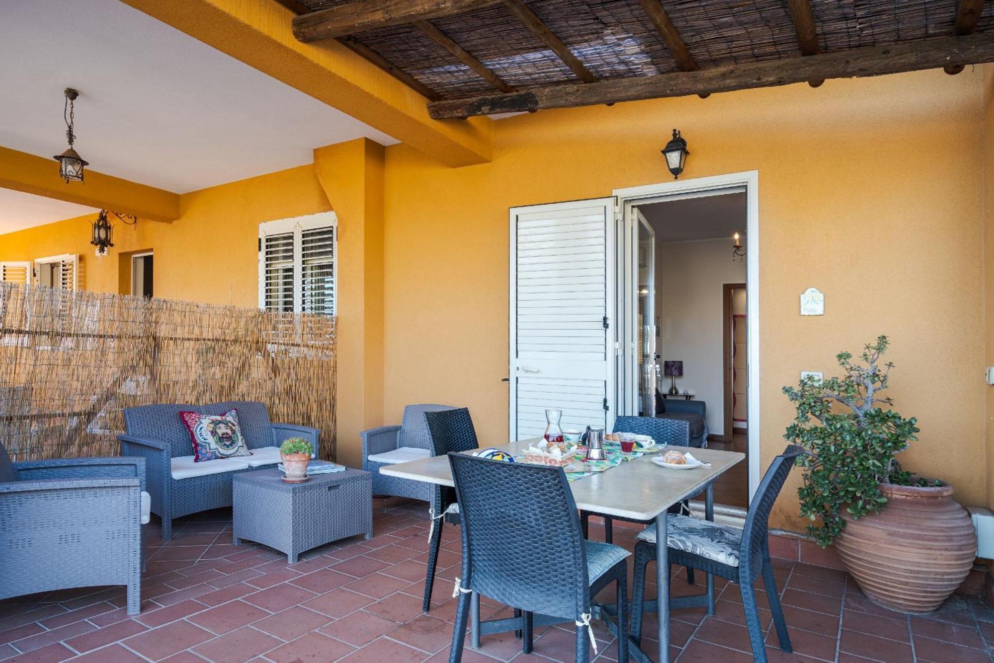 The Lemon Tree Appartement Taormina Buitenkant foto